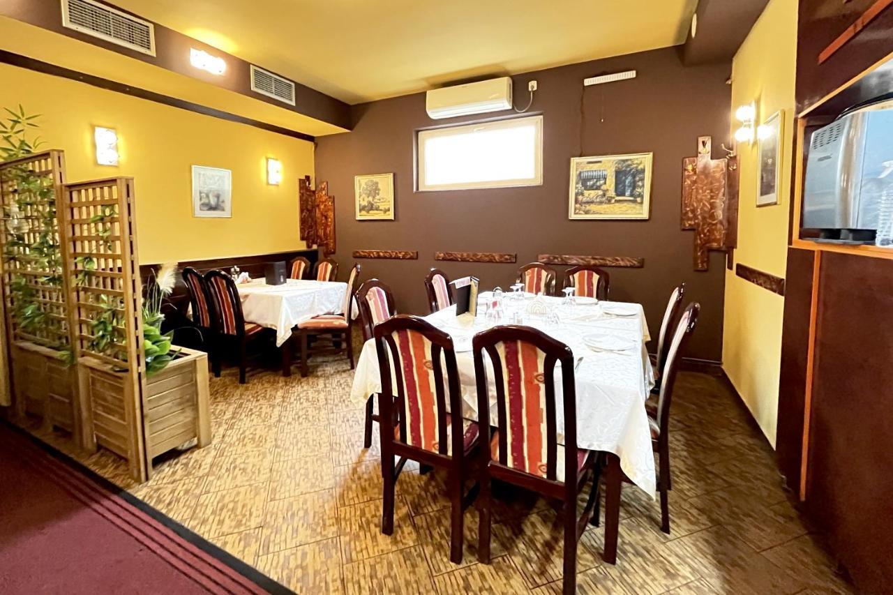 Caka Luxury Rooms & Restaurant ชูปริยา ภายนอก รูปภาพ