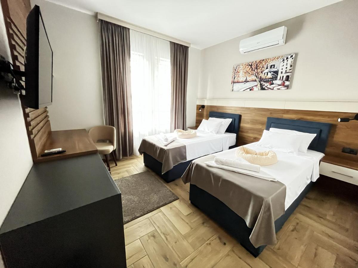 Caka Luxury Rooms & Restaurant ชูปริยา ภายนอก รูปภาพ