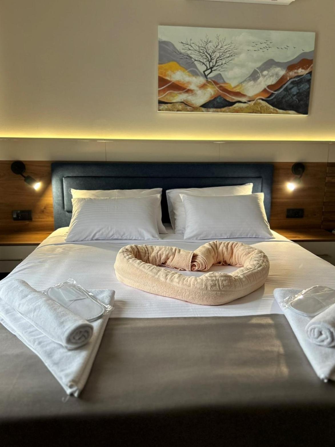 Caka Luxury Rooms & Restaurant ชูปริยา ภายนอก รูปภาพ